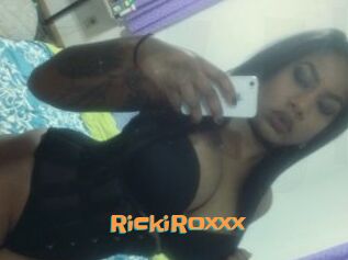 RickiRoxxx