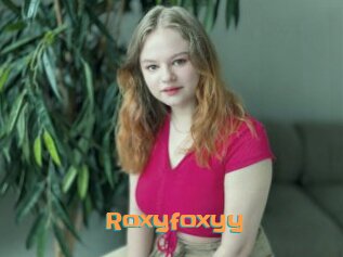 Roxyfoxyy